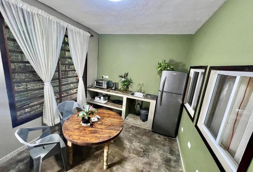 1베드룸 아파트 1층, Hokhmah Heart