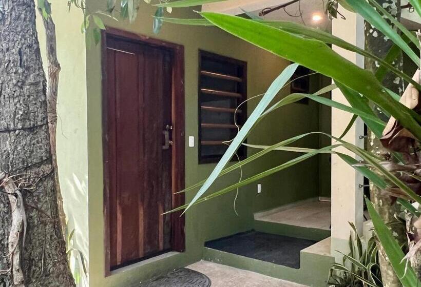 침실 1개 아파트, Hokhmah Heart