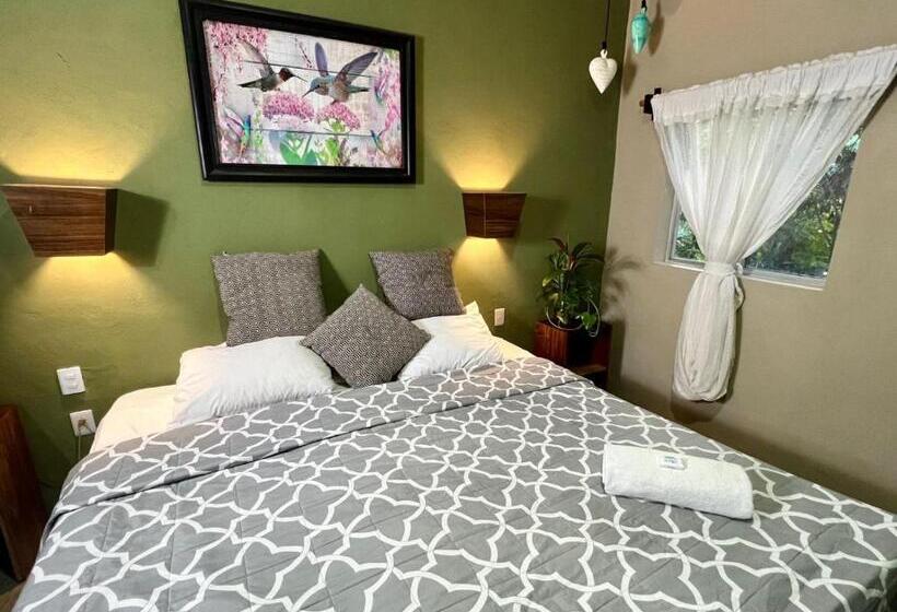 디럭스 패밀리 룸, Hokhmah Heart