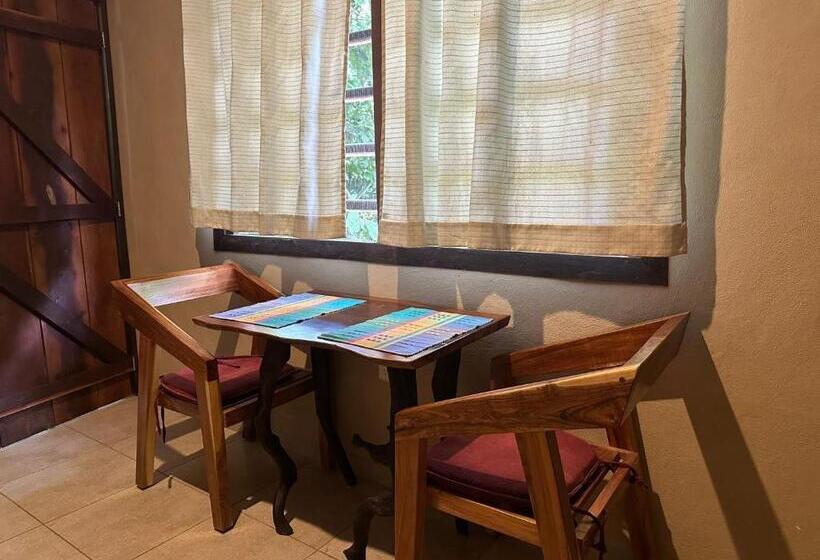 침실 1개 테라스 아파트, Hokhmah Heart