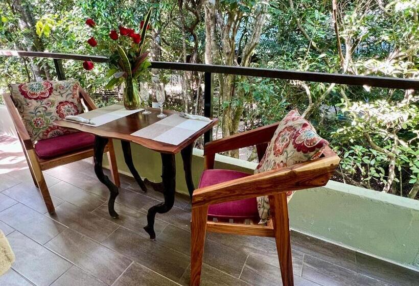 침실 1개 발코니 아파트, Hokhmah Heart