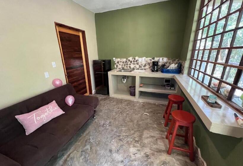 침실 1개 발코니 아파트, Hokhmah Heart