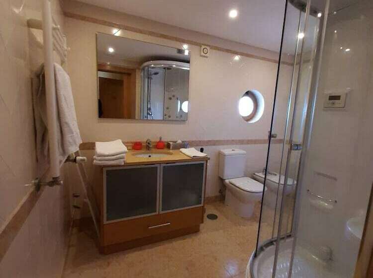 غرفة ديلوكس ثلاثية, Villa Dos Teixos