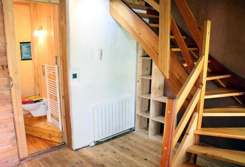 Economy Quadruple Room, La Paille