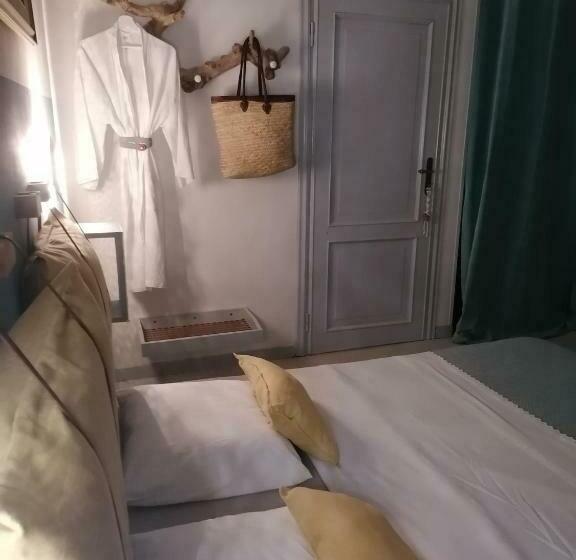 Номер Стандарт с Балконом, Fiore Bed And Breakfast