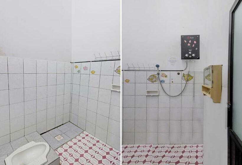 스탠다드 룸 킹사이즈 침대, Oyo 90543 Annur Guest House Syariah