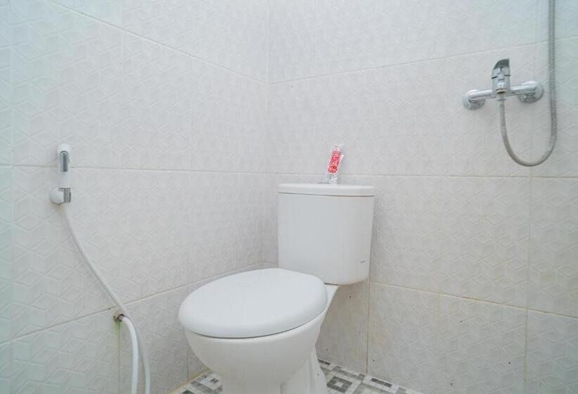 חדר סטנדרט, Reddoorz Syariah At Aura Homestay