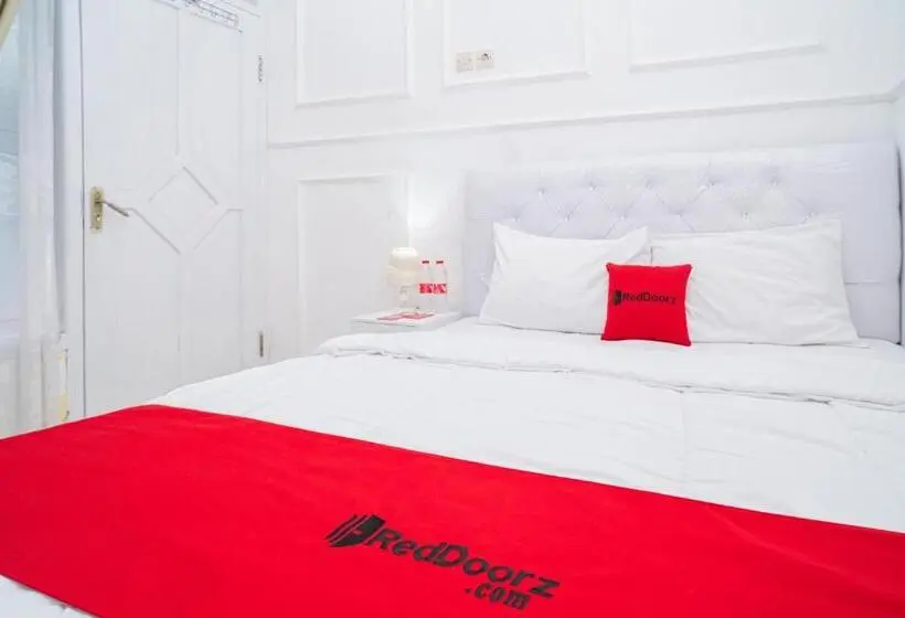 Standard-huone King-vuode, Reddoorz Syariah At Aura Homestay