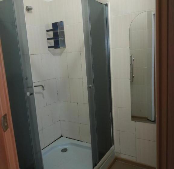 Familjerum, Gelena гостьовий двір