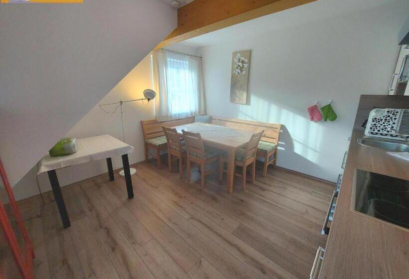 آپارتمان 2 خوابه, Haus Sandlweber By Fis   Fun In Styria