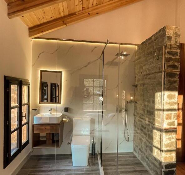 디럭스 룸, Amalia