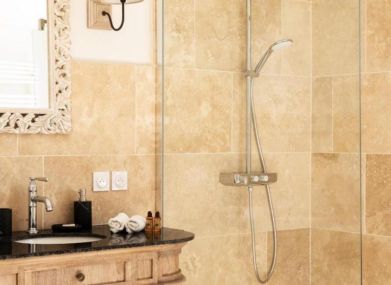Номер Deluxe, La Fugue Chambres D  Hôtes De Charme , Demeure Historique,piscine,jardin Proche Uzes Nimes Ales