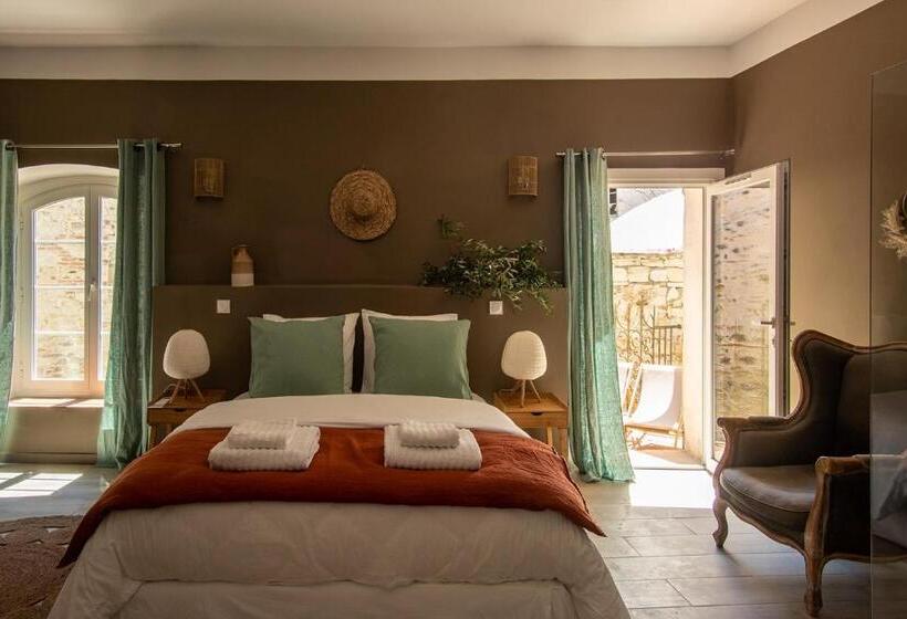 标准间带露台, La Fugue Chambres D  Hôtes De Charme , Demeure Historique,piscine,jardin Proche Uzes Nimes Ales