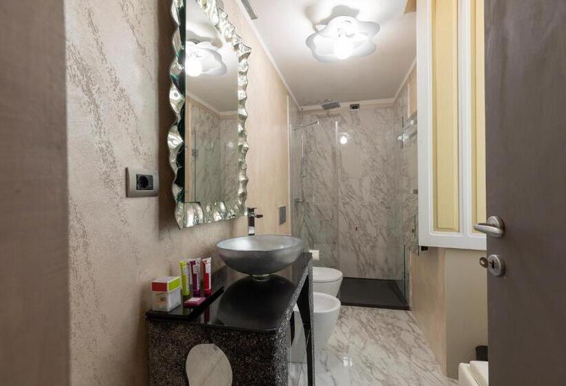 חדר סטנדרט עם מרפסת, Luxury Liberty House