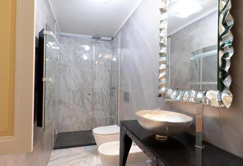 חדר סטנדרט עם מרפסת, Luxury Liberty House