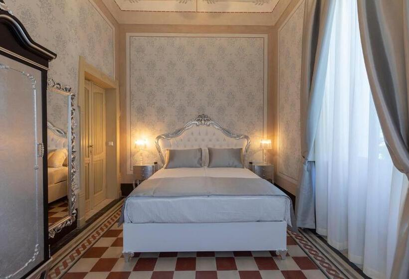 חדר סטנדרט עם ג'קוזי, Luxury Liberty House