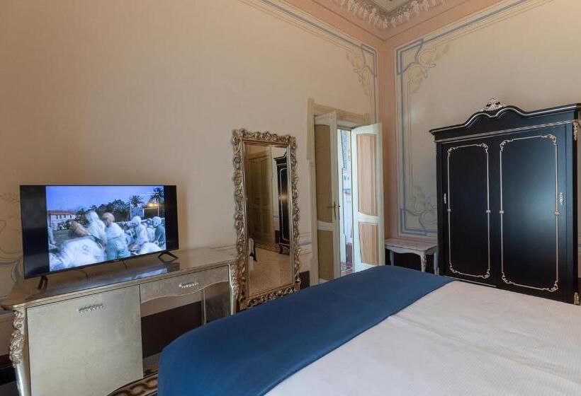 חדר סטנדרט עם מרפסת, Luxury Liberty House