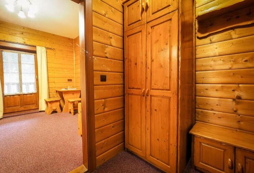 חדר דלוקס, Srub Karolina