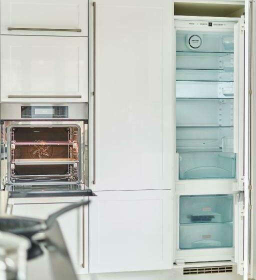 شقة غرفة واحدة, Primera Villa