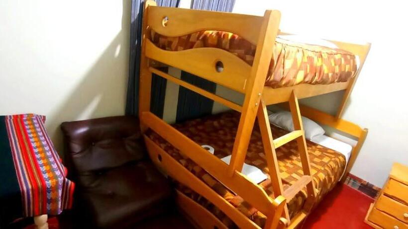 اتاق استاندارد با سرویس بهداشتی مشترک, Andes Hostel
