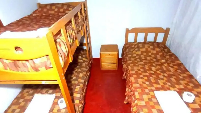 اتاق استاندارد سه نفره, Andes Hostel