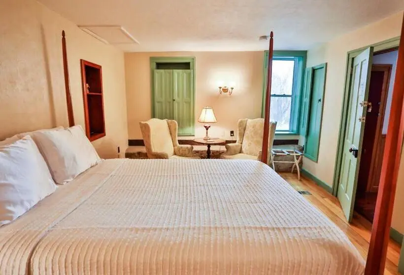 スーペリアールーム, Baneberry Meadows B&b