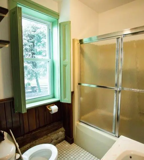 スタンダードルーム, Baneberry Meadows B&b