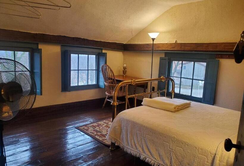 Дом 3 Спальни, Baneberry Meadows B&b