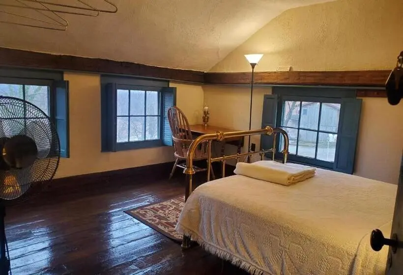 3ベッドルームハウス, Baneberry Meadows B&b
