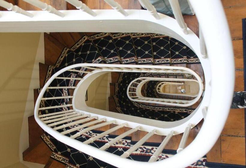 スタンダードスタジオ, Duc De Bretagne Luxury Appart