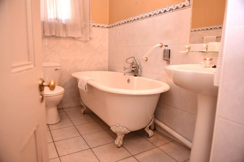 Семейный Номер, Chancellors Court Guest House