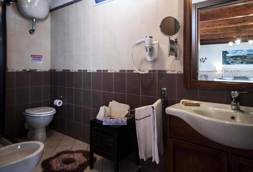 شقة غرفتين, Il Fauno   Suite & Spa