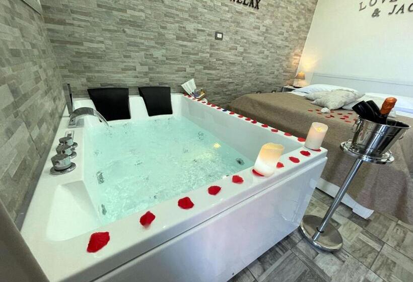 جناح مزود بجاكوزى, Il Fauno   Suite & Spa