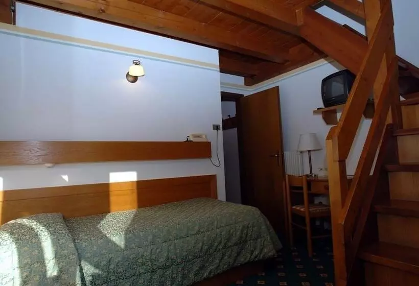 اتاق استاندارد سه نفره, Centro Pineta Family Hotel & Wellness