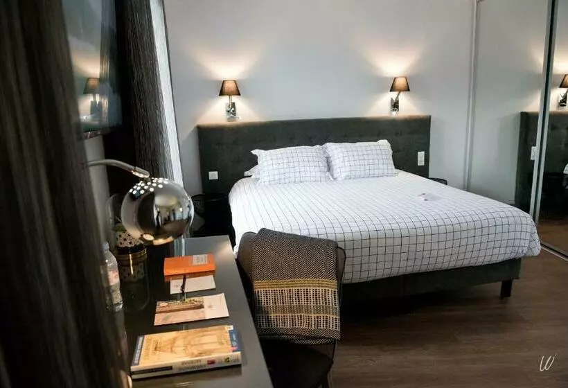 Deluxe Room, Armes De Champagne