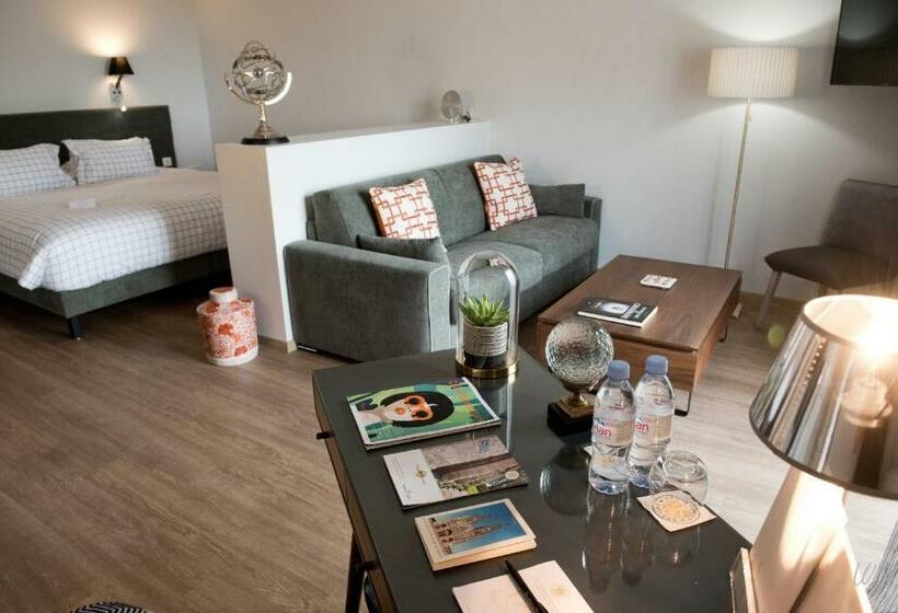 テラス付スイート, Armes De Champagne