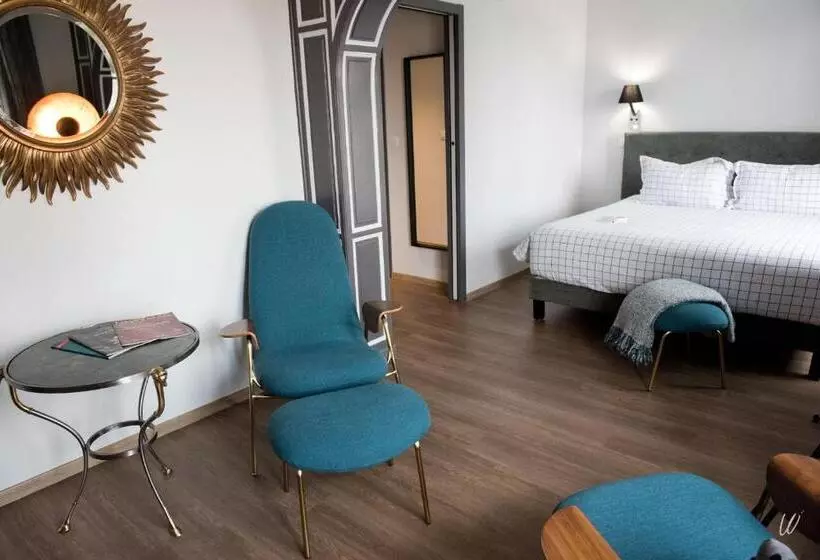 Junior Suite, Armes De Champagne