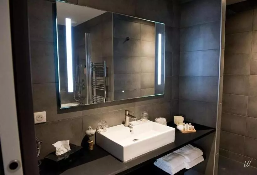 Junior Suite, Armes De Champagne