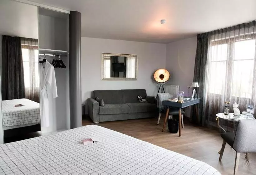 Junior Suite, Armes De Champagne