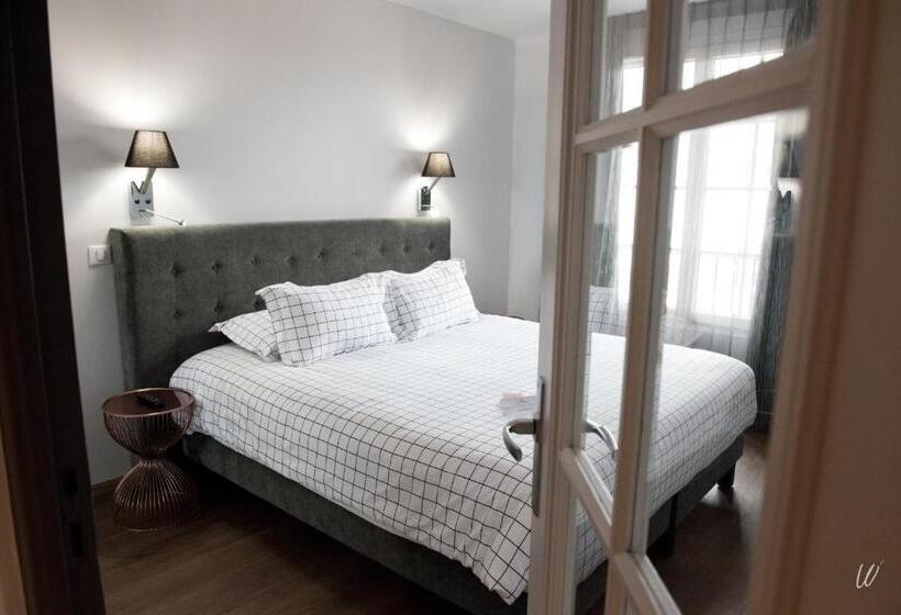 ベーシックルーム, Armes De Champagne