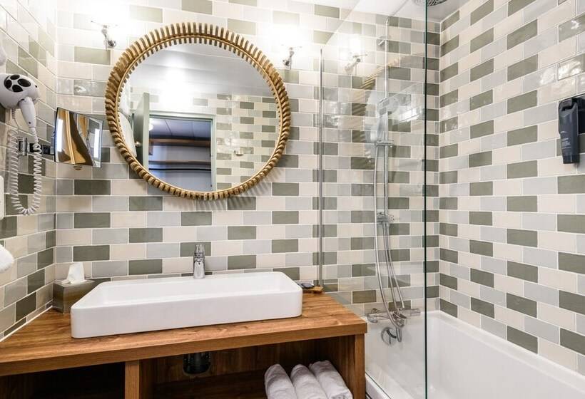 주니어 스위트 측면 바다 전망, Baya