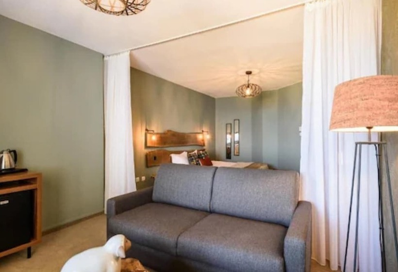 주니어 스위트 측면 바다 전망, Baya