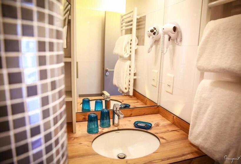 Habitación Premium Vista al Mar., Baya
