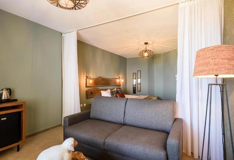 주니어 스위트 측면 바다 전망, Baya