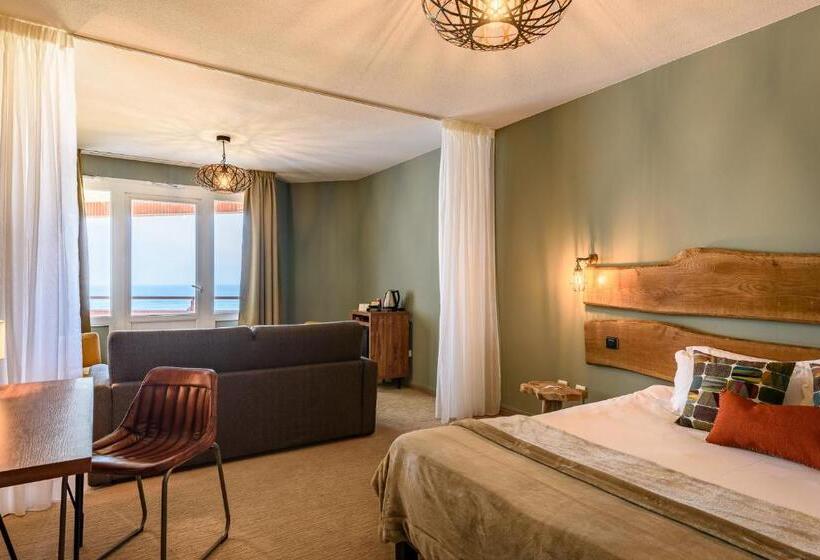 주니어 스위트 측면 바다 전망, Baya