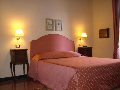 اتاق استاندارد سه نفره, Casa De' Fiori