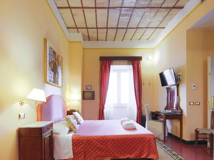 اتاق استاندارد چهار تخته, Casa De' Fiori