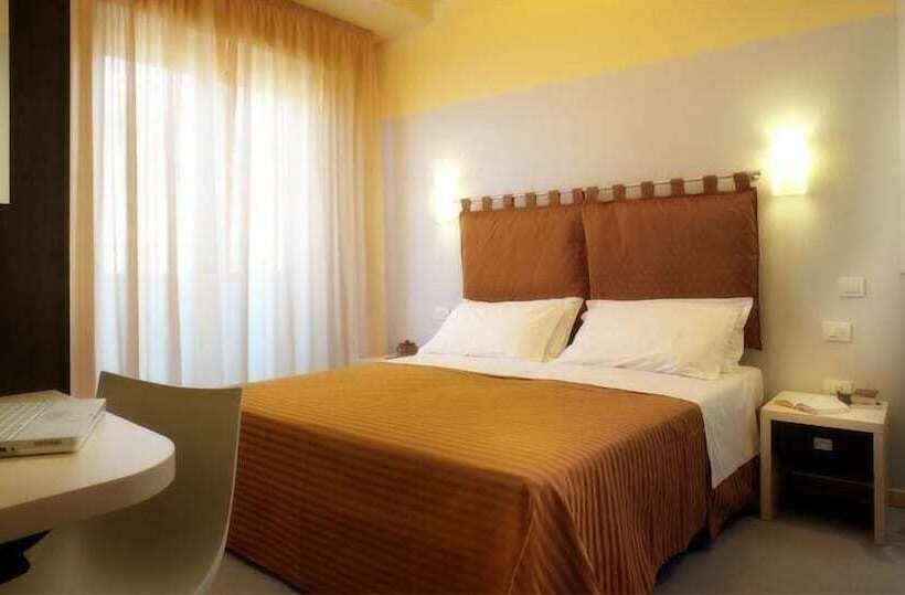 スタンダードシングルルーム, Commodore