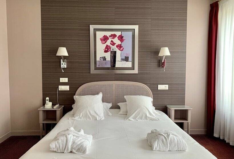 اتاق سوپریور, Grand Hôtel De Courtoisville