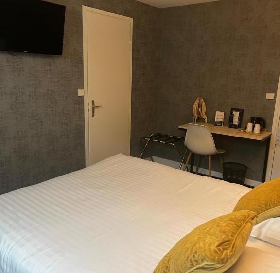 Номер Комфорт, Hôtel De Troyes
